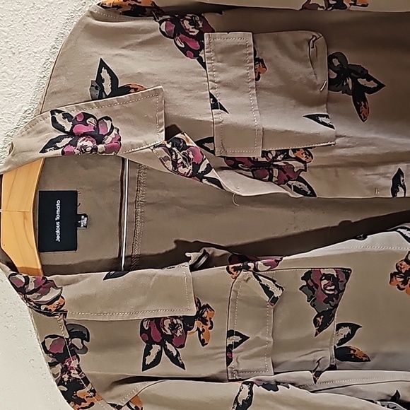 JEALOUS Tomatoe Green Floral Shacket - Picture 2 of 6